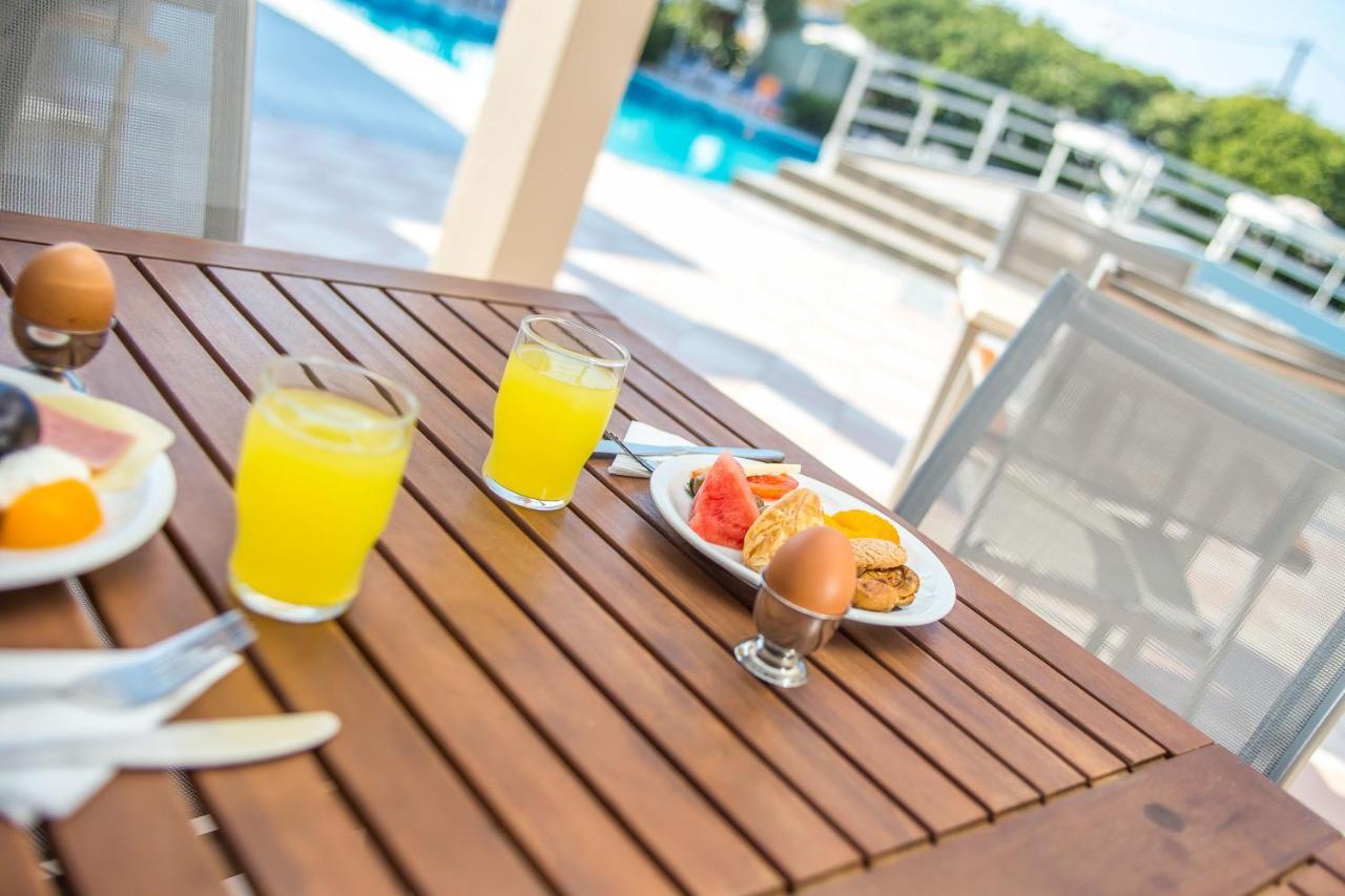 Irinna Hotel-Apartments ファリラキ エクステリア 写真