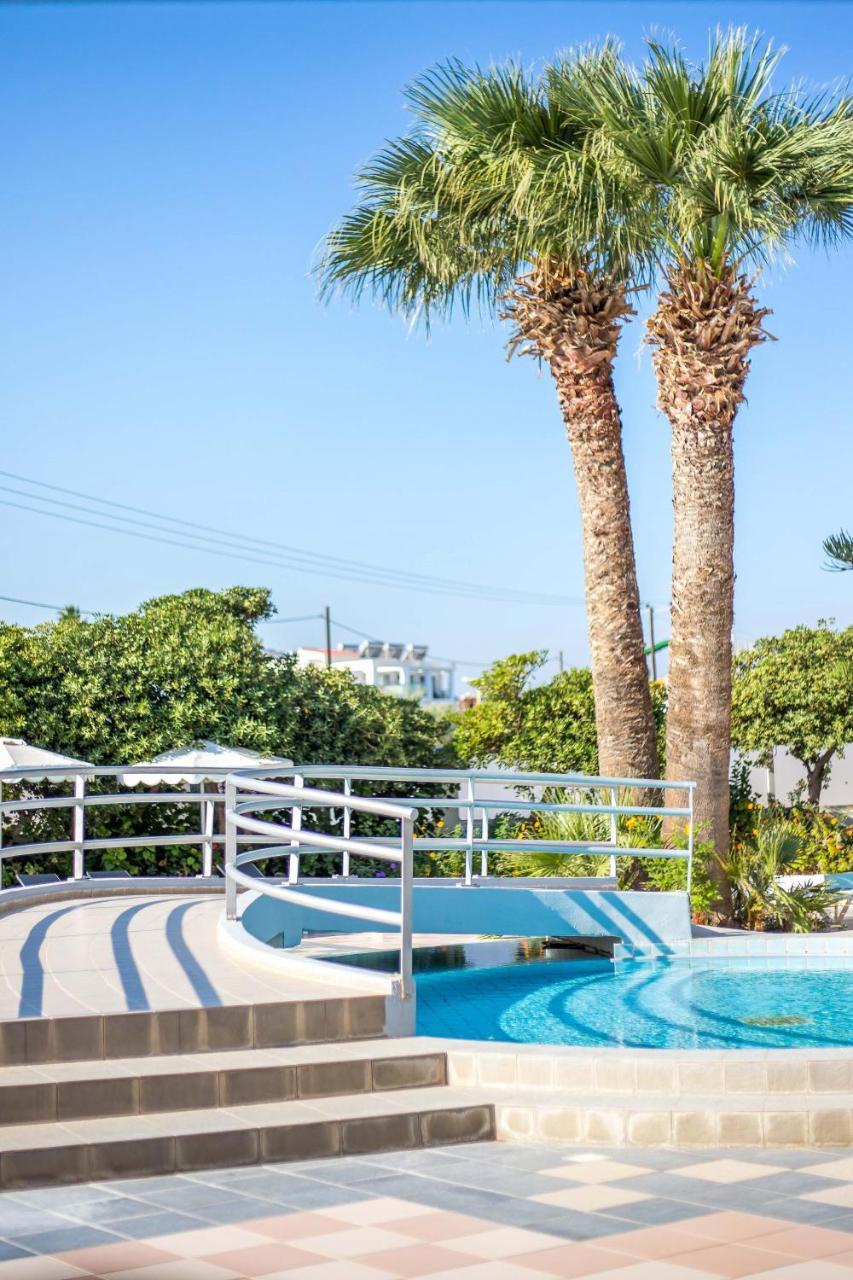 Irinna Hotel-Apartments ファリラキ エクステリア 写真