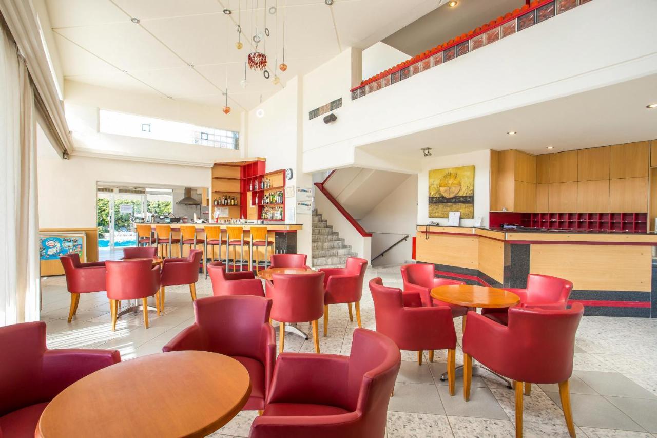 Irinna Hotel-Apartments ファリラキ エクステリア 写真