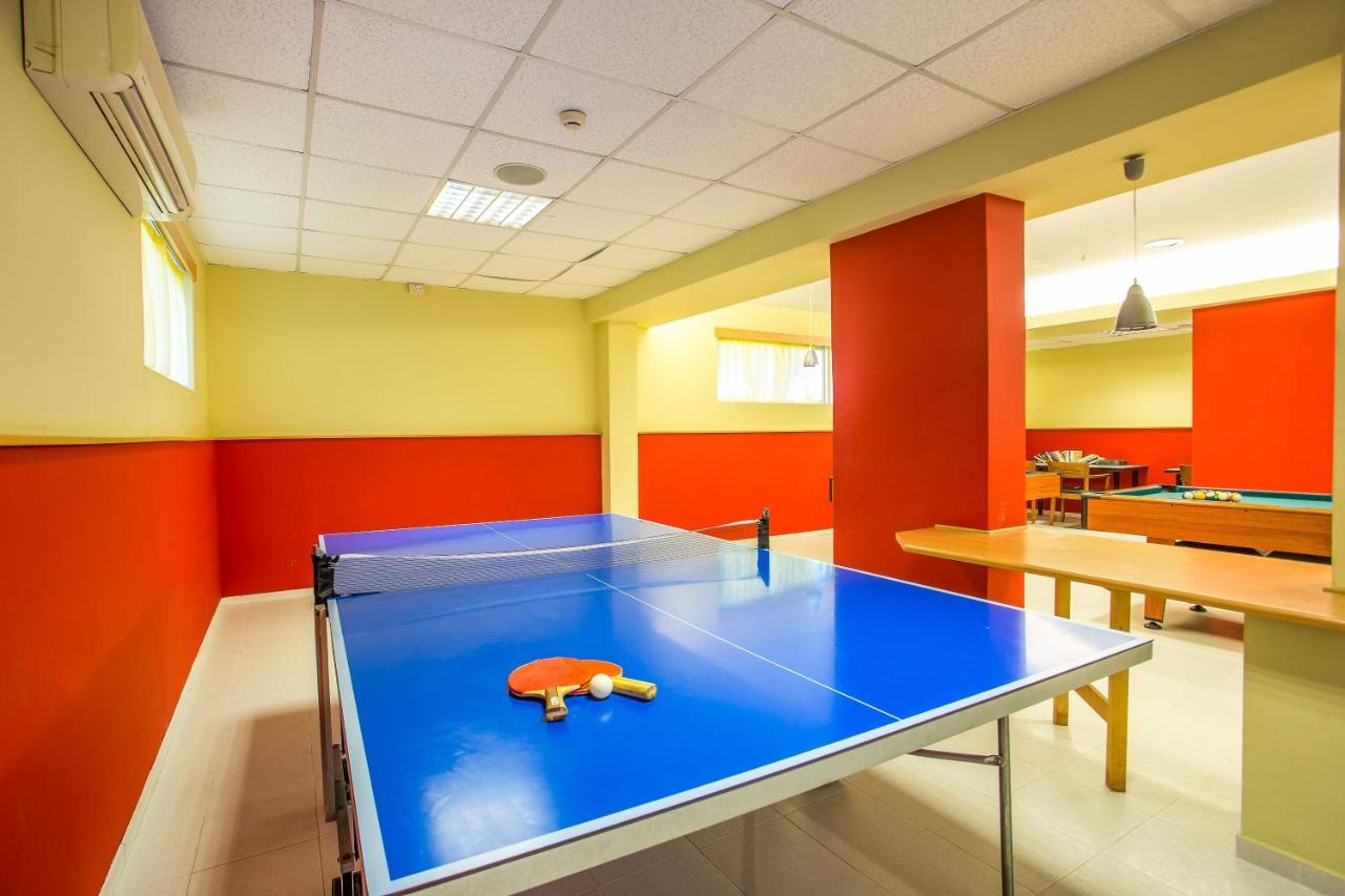 Irinna Hotel-Apartments ファリラキ エクステリア 写真