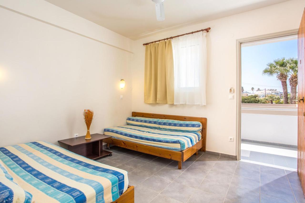 Irinna Hotel-Apartments ファリラキ エクステリア 写真