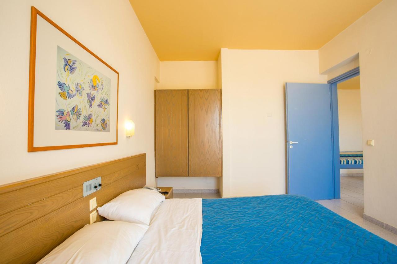 Irinna Hotel-Apartments ファリラキ エクステリア 写真